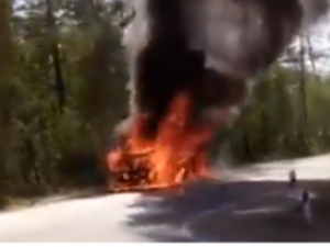 На Вилюйском тракте сгорел автомобиль