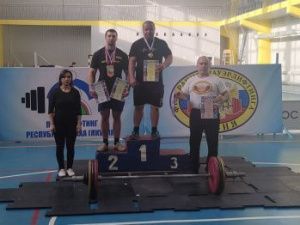 Железнодорожники стали победителями чемпионата Алданского района по бенчпрессу