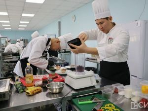 Конкурс среди студентов-поваров прошел на фестивале «Вкус Якутии»
