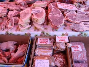 «Свежий забой»: обзор цен на мясо и рыбу в Якутске