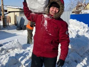 В Якутии реализуется волонтёрский проект «Поможем маме»