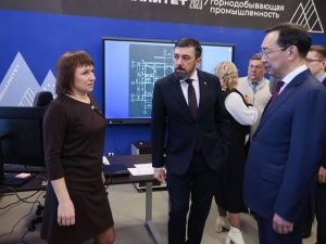 Айсен Николаев проверил работу Южно-Якутского технологического колледжа
