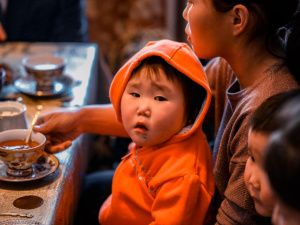Айсен Николаев встретился с семьей потомственных оленеводов