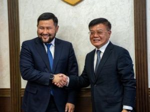 Евгений Григорьев встретился с делегацией китайского города Хэган