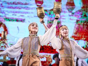 В Якутске прошло торжественное мероприятие в День родного языка и письменности