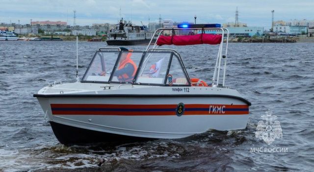 Новый патрульный катер отечественного производства поступил в распоряжение ГИМС Якутии