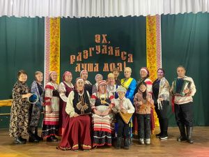 Жителей и гостей Хангаласского района Якутии объединили широкие ямщицкие посиделки