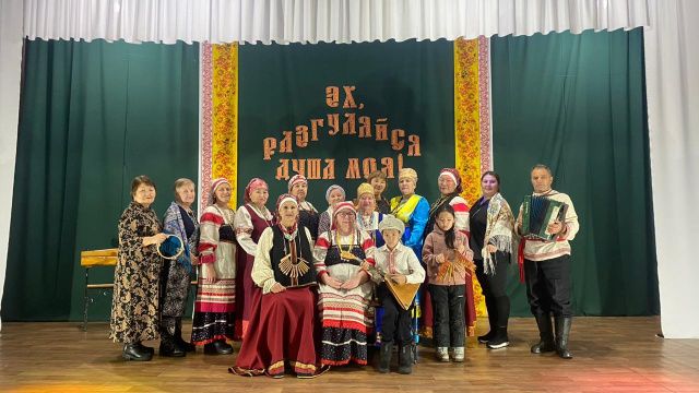 Жителей и гостей Хангаласского района Якутии объединили широкие ямщицкие посиделки