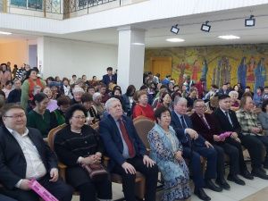 В Якутске открылась выставка прикладного творчества мастеров Усть-Алданского района