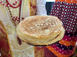 В Доме дружбы народов в Якутске ярко отметили Масленицу