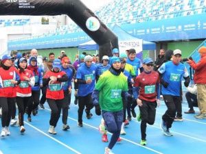 Представители финансовой сферы приняли участие в забеге в Якутске