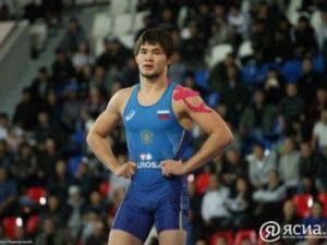 Вольная борьба: Якутянин Виктор Рассадин вышел в полуфинал турнира «Иван Ярыгин»
