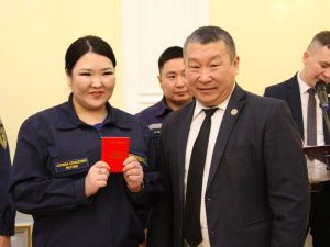 В День спасателя наградили сотрудников Службы спасения Якутии