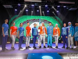 Очертания крыла стерха нанесли на экипировку участников эстафеты огня VIII игр «Дети Азии»