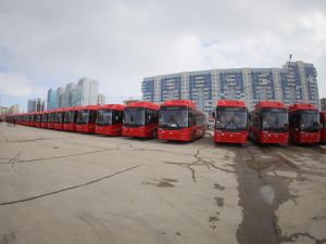 100 новых автобусов прибыли в Якутск к 100-летию республики
