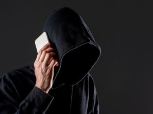 В Якутске банковские сотрудники и полицейские предотвратили хищение более миллиона рублей у доверчивого горожанина