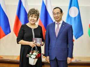 В День учителя Глава Якутии наградил выдающихся педагогов и наставников республики