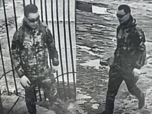 В Якутске разыскивается мужчина, разбивший фасадные плитки на строительном объекте