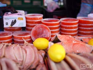 Море рыбы: Традиционная ярмарка развернулась на Комсомольской площади