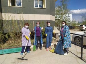 Субботник. Настроение замечательное: и от работы и от общения