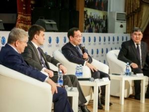 Михаил Котюков и Айсен Николаев встретились со студентами вузов и молодыми учёными Якутии