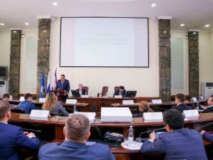 Депутаты Якутской городской Думы на втором заседании выбрали заместителей Председателя, утвердили состав Президиума и постоянных комиссий