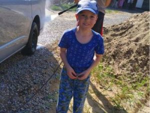 В Якутске продолжаются поиски 7-летнего мальчика, пропавшего во время пожара