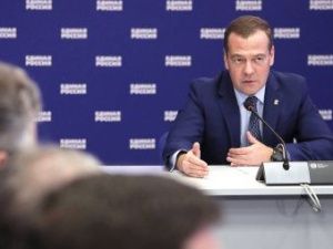 Медведев поддержал идею ряда губернаторов, в том числе и Якутии, возглавить отделения «Единой России»