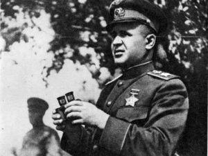 Повороты судьбы. Как главный маршал авиации оказался простым дворником