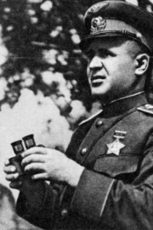 Повороты судьбы. Как главный маршал авиации оказался простым дворником