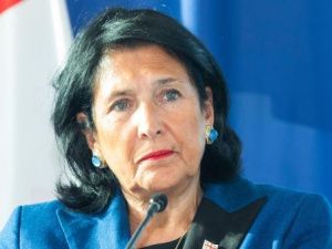 Авиаперевозчик Georgian Airways объявил персоной нон-грата президента Грузии