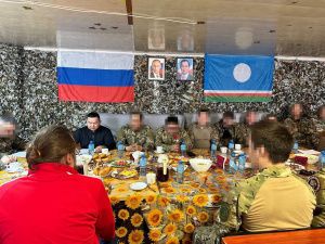 Айсен Николаев встретился в зоне СВО с военнослужащими из Якутии