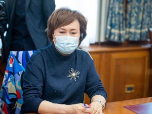 Айсен Николаев поручил ускорить темпы вакцинации от коронавируса 