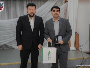 Евгений Григорьев встретился с представителями национальных общин и Ассамблеи народов Якутии