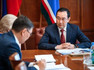 Айсен Николаев поручил убрать административные барьеры вокруг частных детских садов