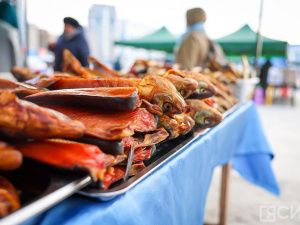 Море рыбы: Традиционная ярмарка развернулась на Комсомольской площади