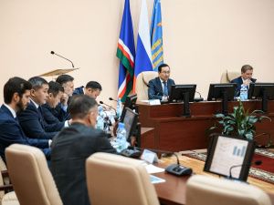 Угледобывающие предприятия отчитались перед главой Якутии