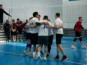 Волейболисты Антикризисного блока «оттеснили» прошлогодних победителей