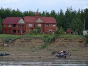 На Лямпушке сгорел гостевой дом якутских чиновников