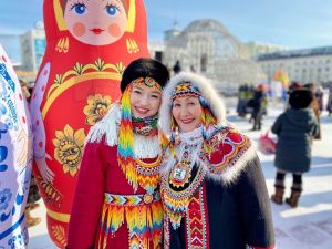 Народные мастера прошествовали по улицам Якутска