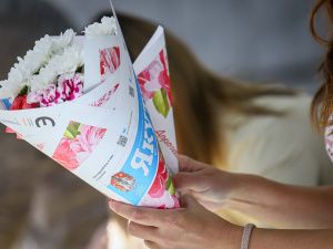 В Якутске прошел мастер-класс «Букет для мамы» в честь Дня матери в республике