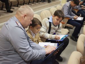 В День народного единства сотрудники УФСИН и члены их семей написали Большой этнографический диктант