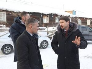 Владимир Федоров проверил санитарное состояние 17 квартала в Якутске