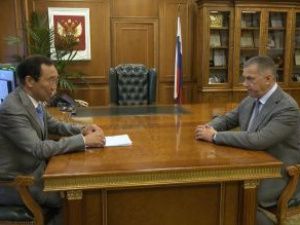 Айсен Николаев отдельно доложил Юрию Трутневу о лесных пожарах