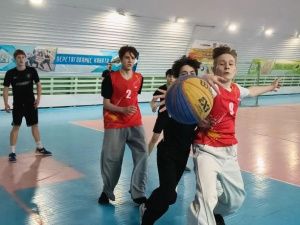 В честь Дня защитника Отечества алданские  учащиеся железнодорожных классов провели турнир по стритболу