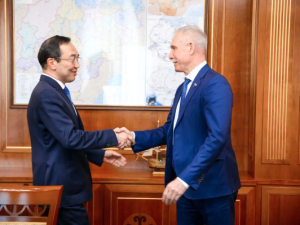 Глава Якутии встретился с первым зампредом Комитета Госдумы по региональной политике и МСУ Сергеем Морозовым