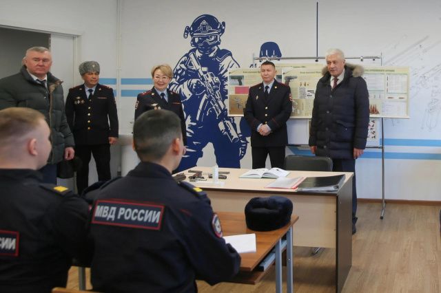 Зачем прилетал в Якутию министр МВД РФ Колокольцев?
