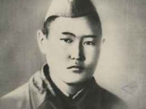 В День Героев Отечества Айсен Николаев подписал распоряжение о 100-летии Фёдора Попова