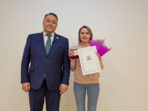 Альберт Семенов отчитался перед жителями Автодорожного избирательного округа