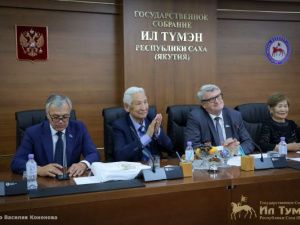 Ветераны госслужбы дали советы Ил Тумэну